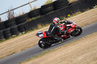 anglesey-no-limits-trackday;anglesey-photographs;anglesey-trackday-photographs;enduro-digital-images;event-digital-images;eventdigitalimages;no-limits-trackdays;peter-wileman-photography;racing-digital-images;trac-mon;trackday-digital-images;trackday-photos;ty-croes